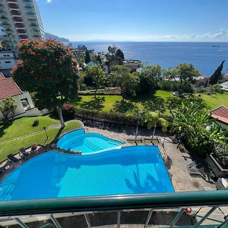 Luxury Oceanfront At Reid'S Gardens Apartment Funchal  Exterior photo